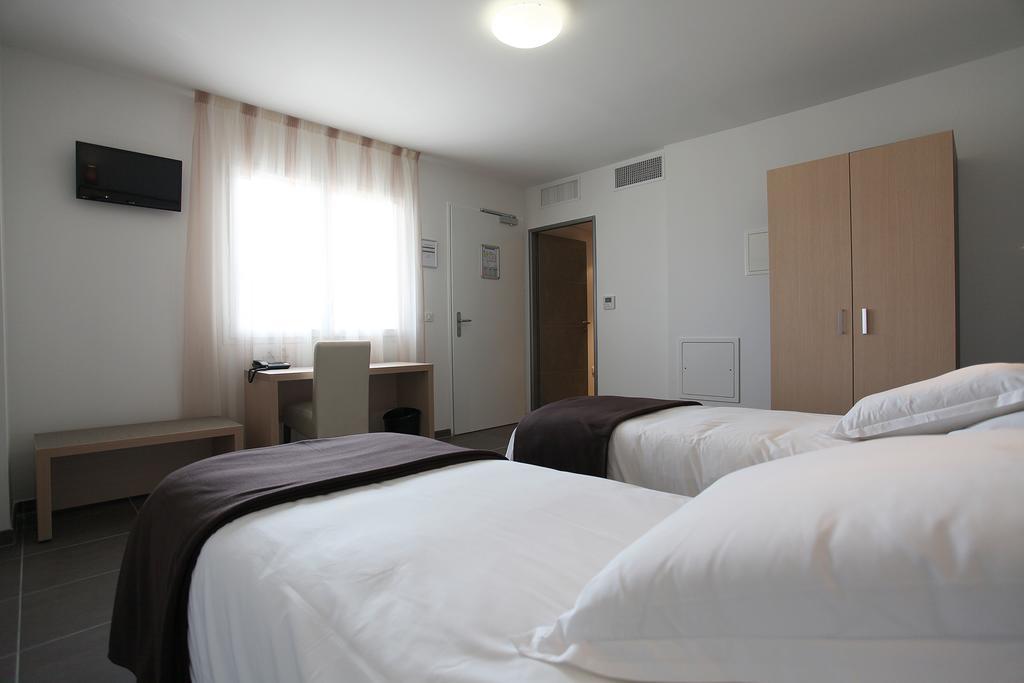Hotel Restaurant Les Pielettes Le Rove Bilik gambar