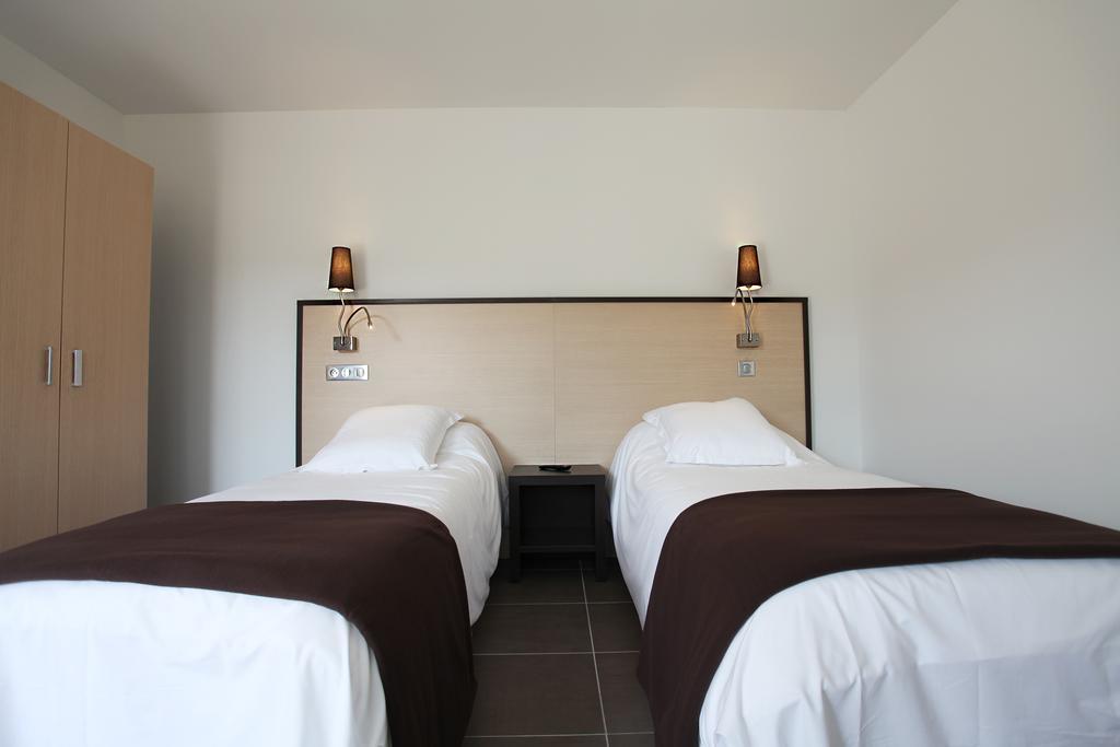 Hotel Restaurant Les Pielettes Le Rove Bilik gambar
